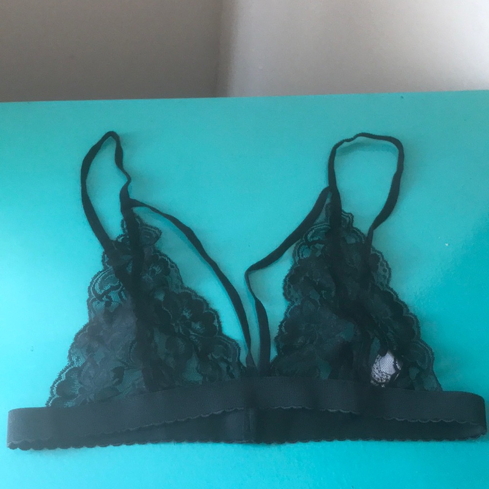Black lace bralett